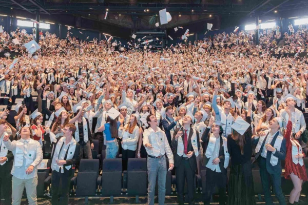 lancer de diplôme du bac américain